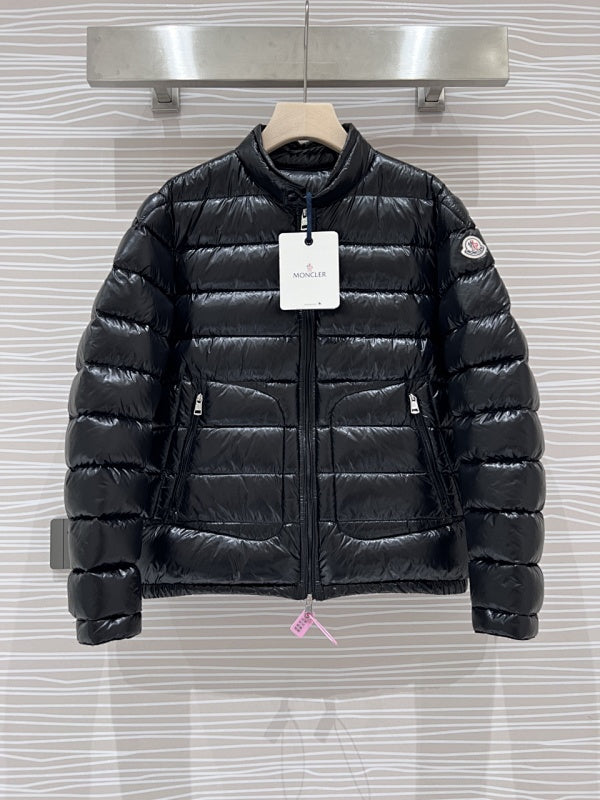 Moncler Black Glossy Shell Short Down Jacket – Iconic Badge