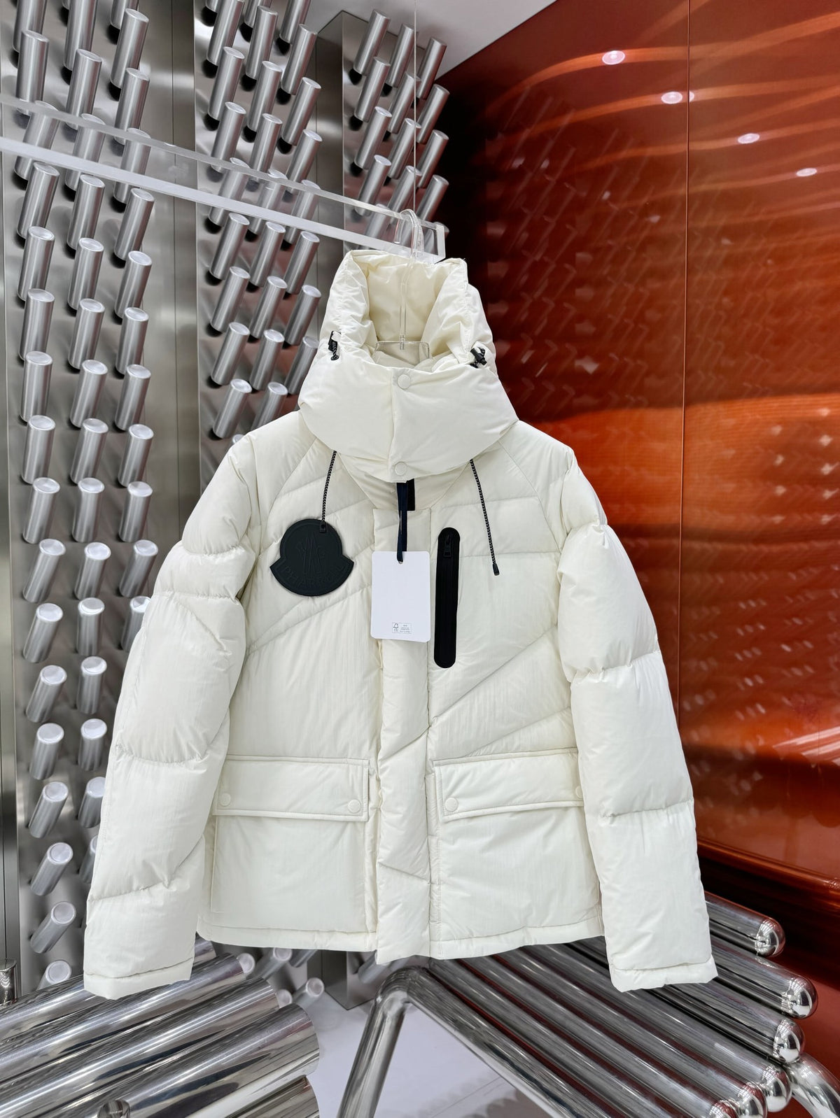 Moncler White Oversized Down Jacket – Black Interior Contrast Logo Badge