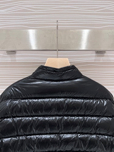 Moncler Black Glossy Shell Short Down Jacket – Iconic Badge