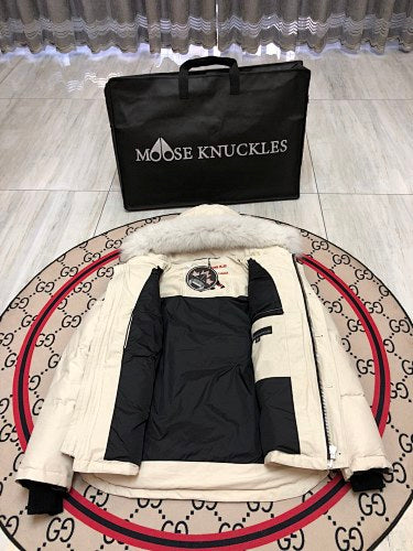 Moose Knuckles Cream Short Down Parka