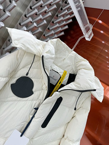 Moncler White Oversized Down Jacket – Black Interior Contrast Logo Badge