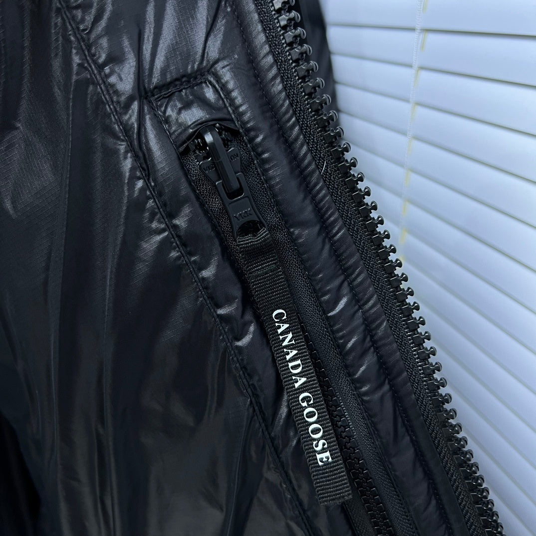Canada Goose Black Glossy Down Puffer Jacket – Two-Way Zip