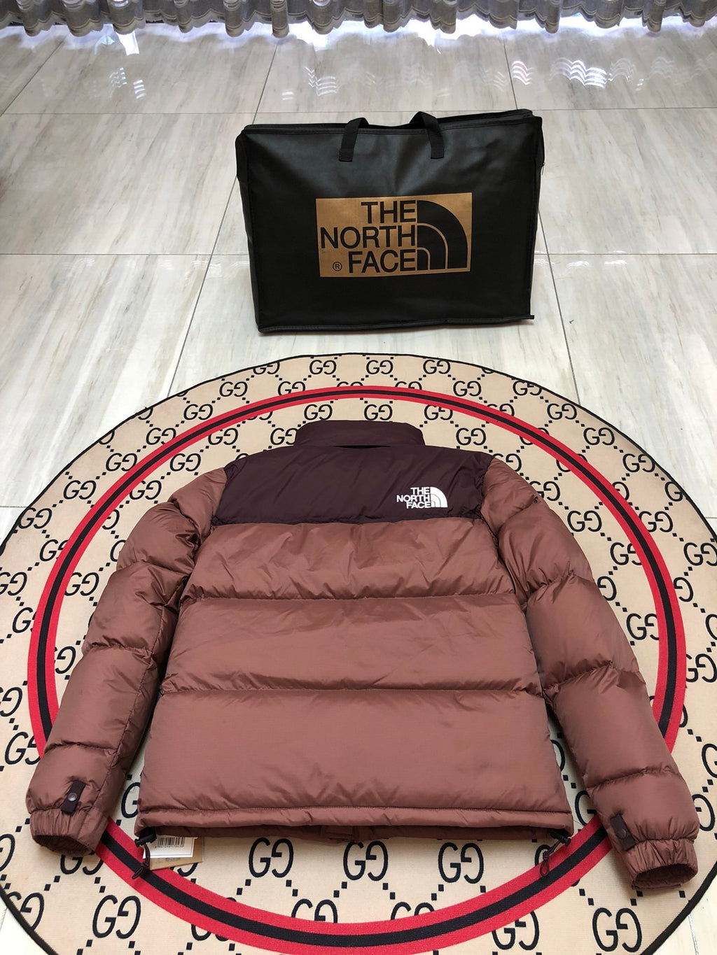 The North Face Rose Taupe 1996 Retro Nuptse Hooded Down Jacket – 700-Fill Deep Brown Colour-Block Wide-Baffle