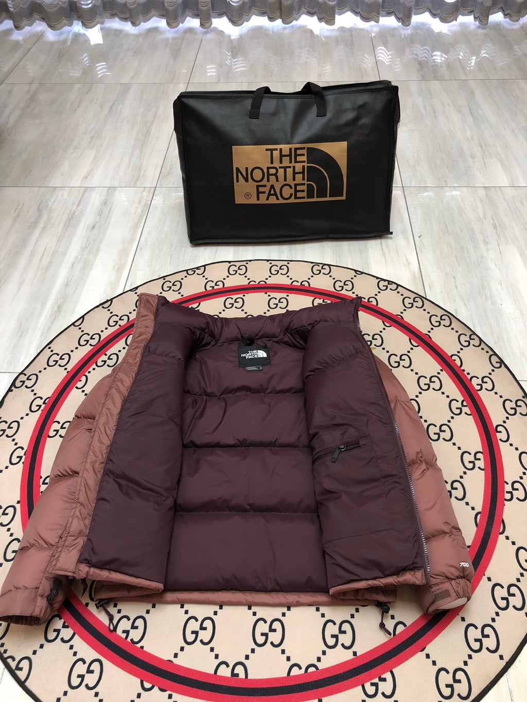 The North Face Rose Taupe 1996 Retro Nuptse Hooded Down Jacket – 700-Fill Deep Brown Colour-Block Wide-Baffle
