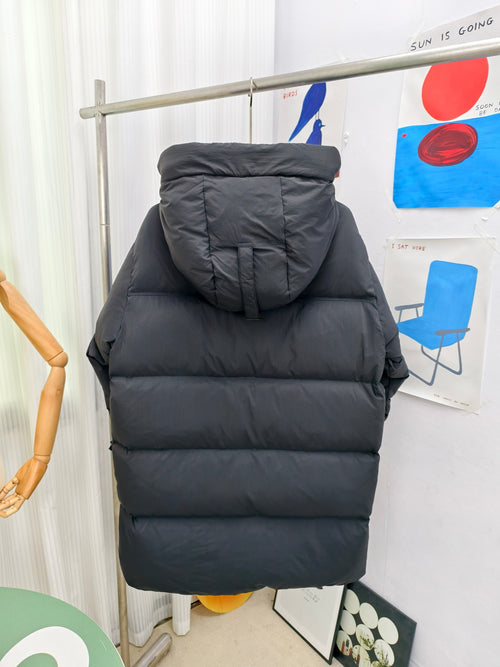 Canada Goose Black Oversized Quilted Down Hooded Parka – Green Contrast Lining