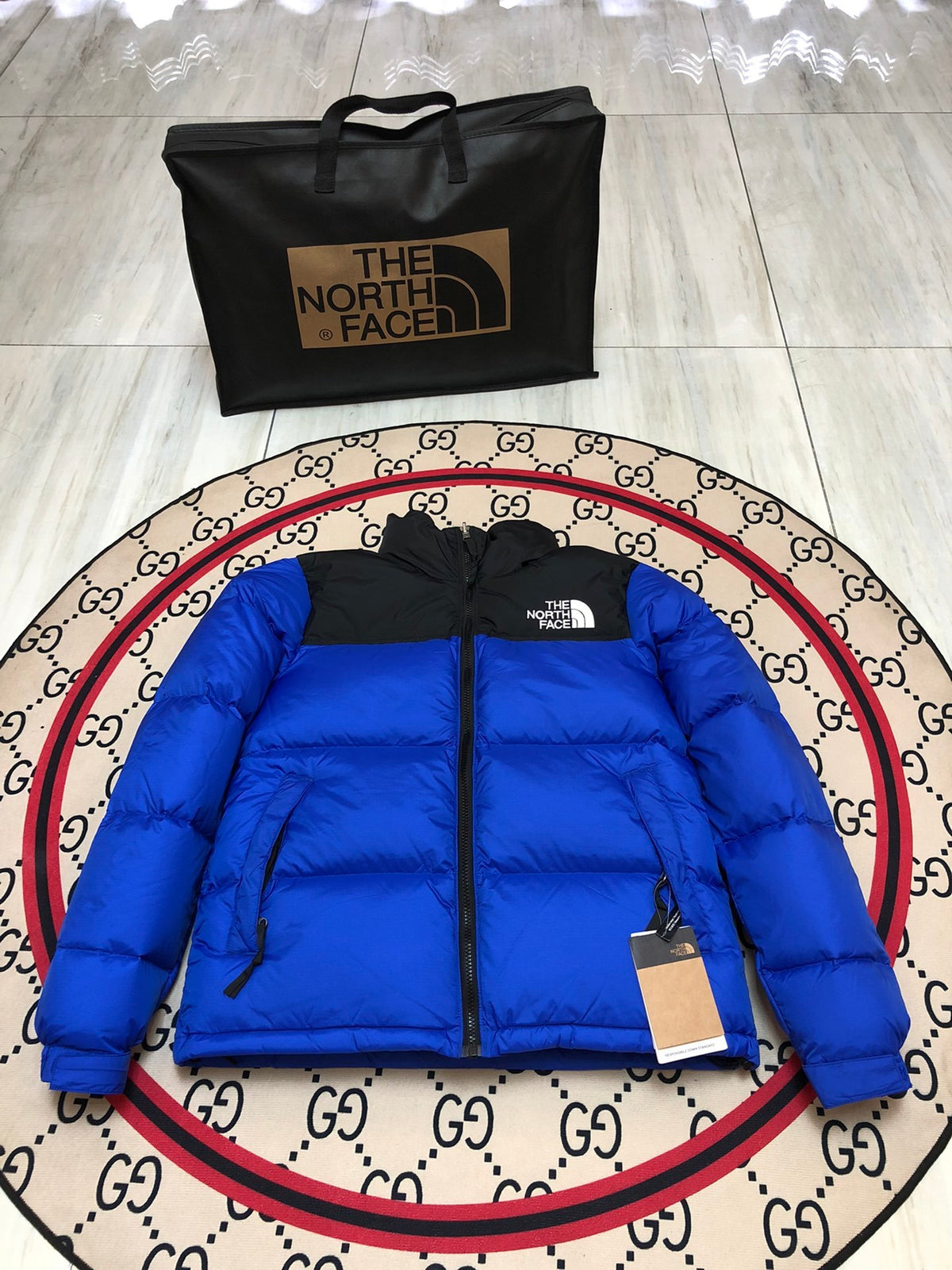 The North Face Royal Blue 1996 Retro Nuptse Hooded Down Jacket – 700-Fill Black Colour-Block Wide-Baffle