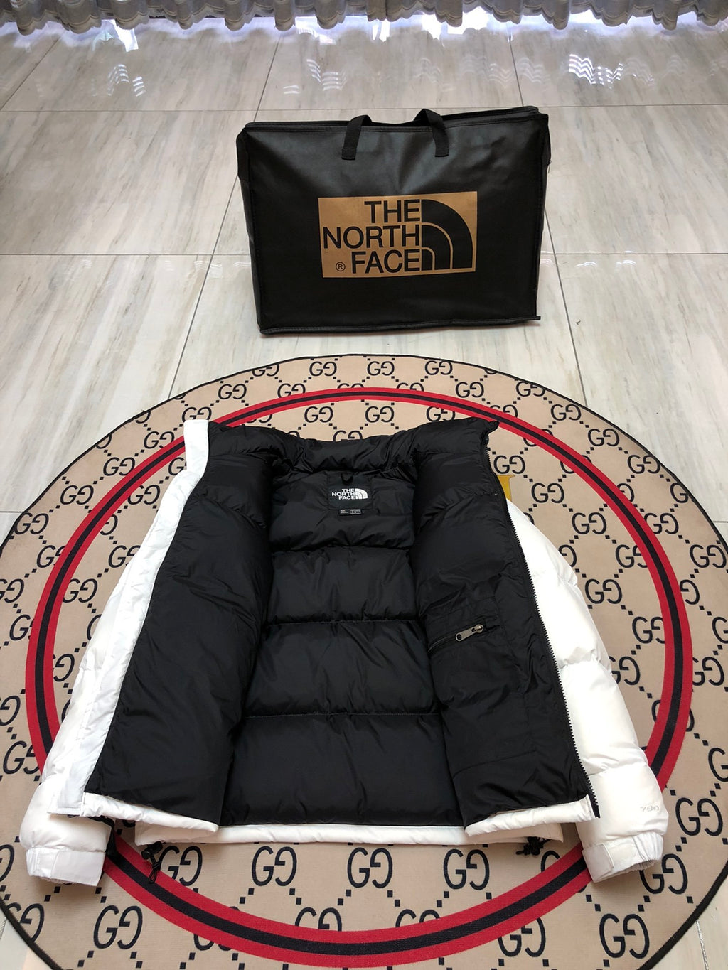 The North Face White 1996 Retro Nuptse Hooded Down Jacket – 700-Fill Black Colour-Block Wide-Baffle