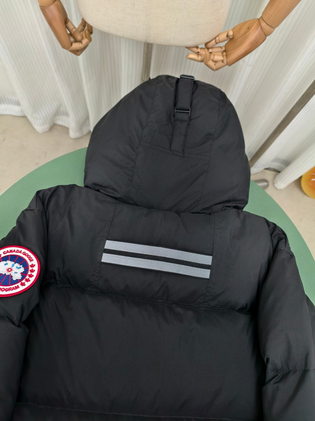 Canada Goose Black Oversized Quilted Down Hooded Parka – Green Contrast Lining