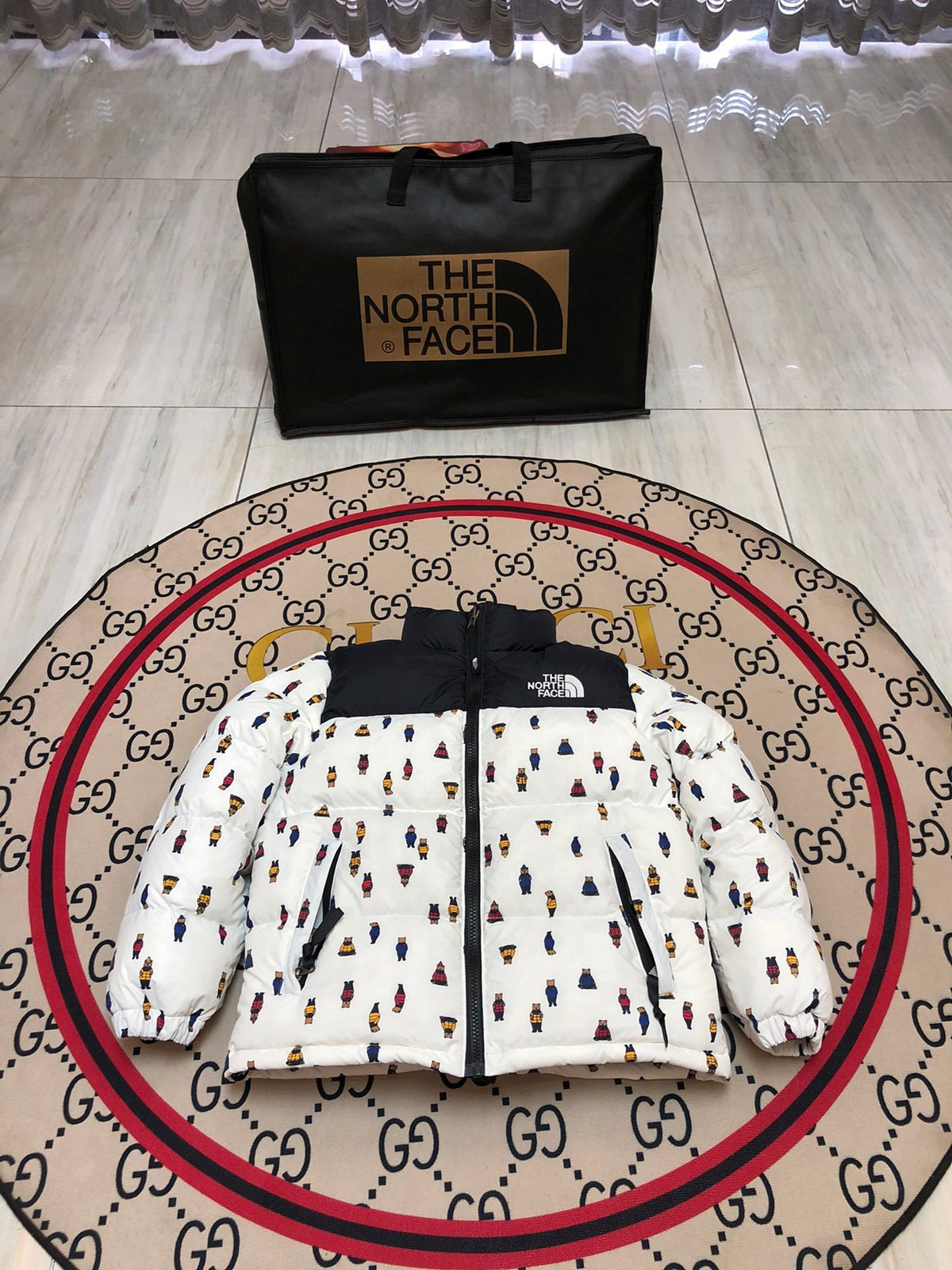 The North Face White Bear Print 1996 Retro Nuptse Hooded Down Jacket – 700-Fill Black Colour-Block Allover Graphic