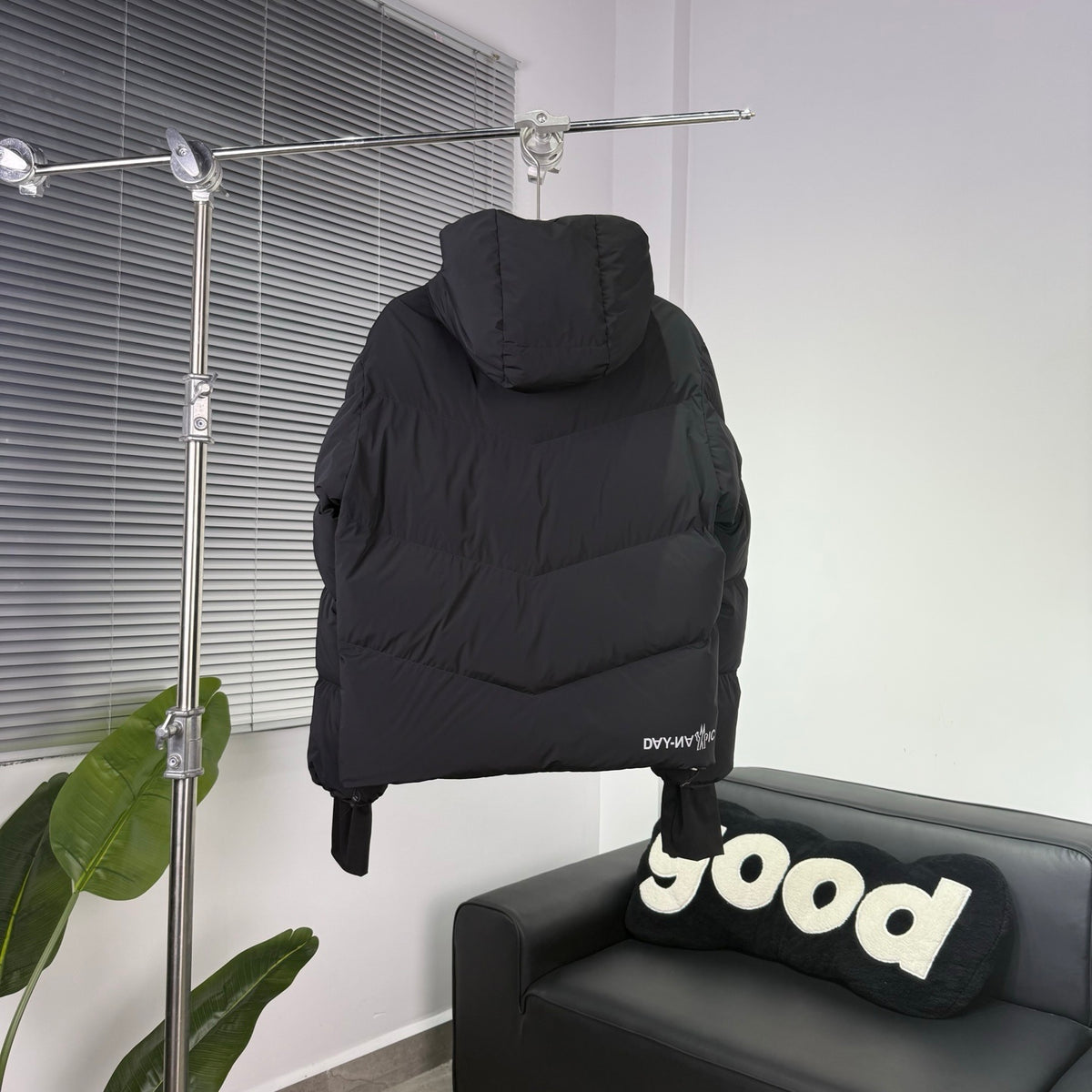 Moncler Grenoble Charcoal Black Day-Namic Hooded Down Jacket – Tricolour Zip Oversized Hood Ski