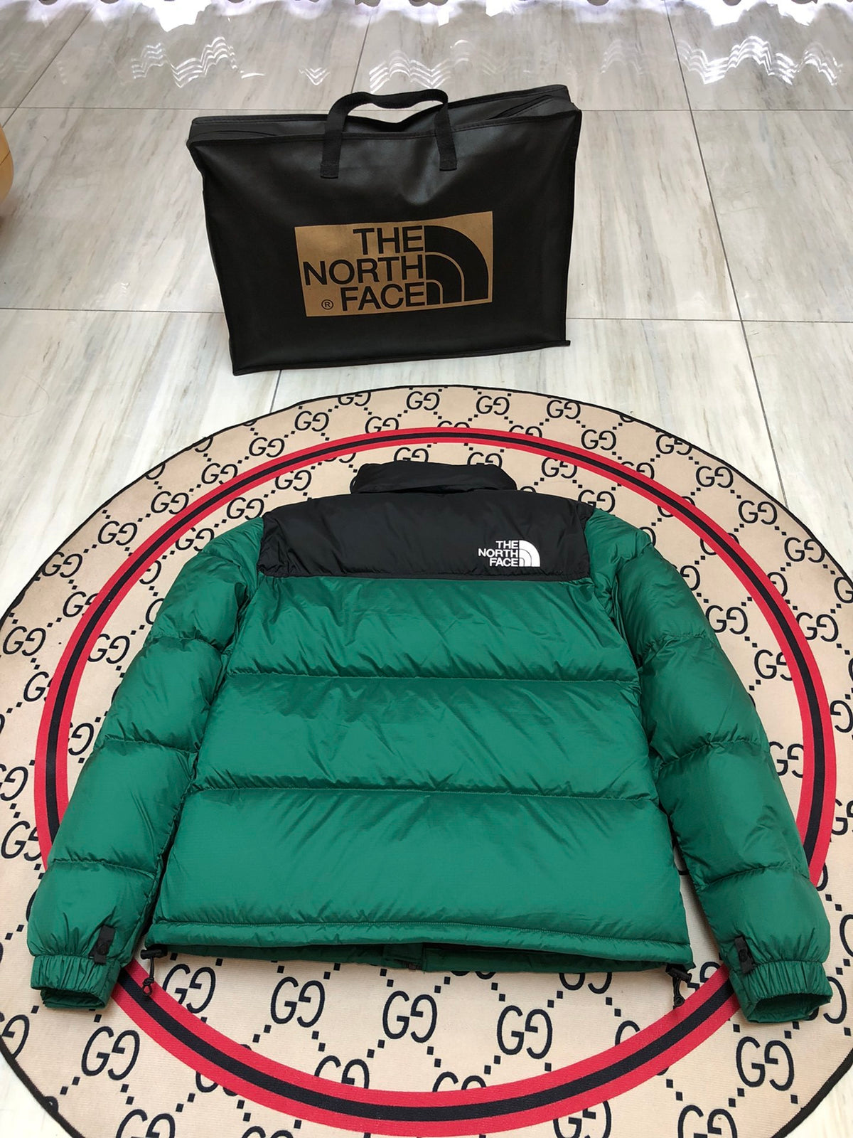 The North Face Evergreen 1996 Retro Nuptse Hooded Down Jacket – 700-Fill Black Colour-Block Wide-Baffle Asian Fit
