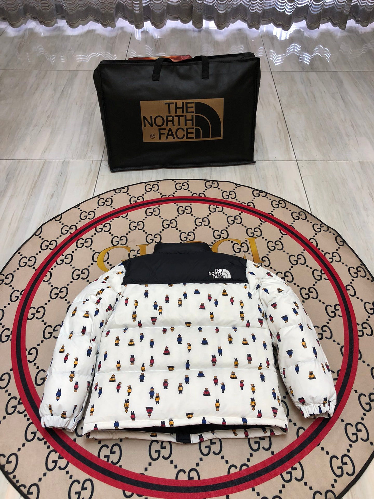 The North Face White Bear Print 1996 Retro Nuptse Hooded Down Jacket – 700-Fill Black Colour-Block Allover Graphic