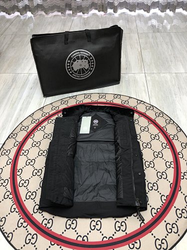 Canada Goose Black Arctic Program Down Vest